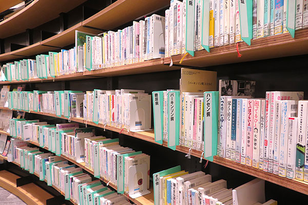 「医療・健康情報コーナー」の写真