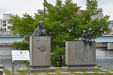 「赤い鳥」文学碑