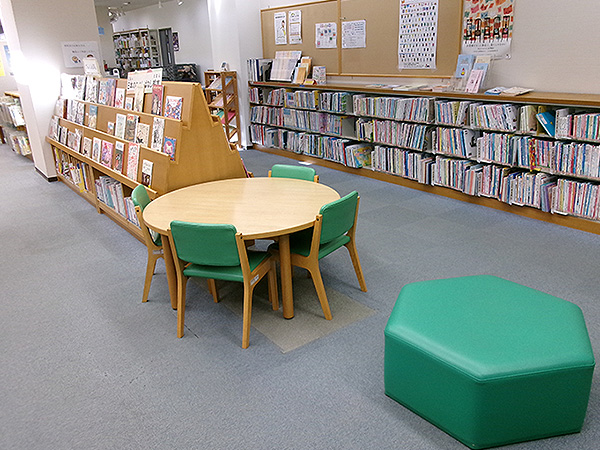絵本コーナー