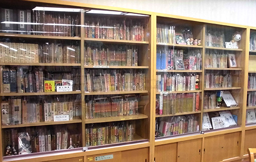 貴重書のコーナーの写真