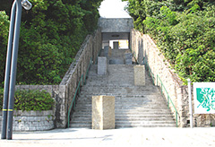 階段モニュメントの写真